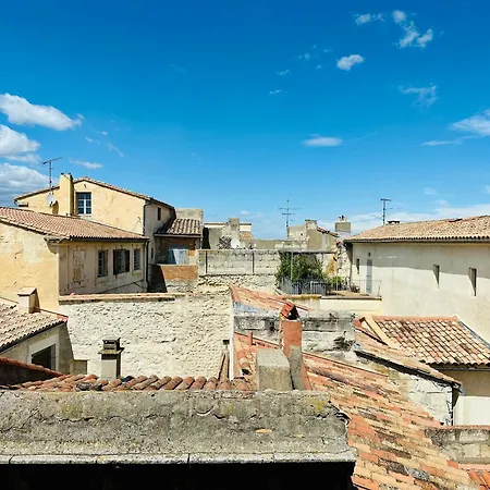 Apartment En Hyper Centre D'arles *